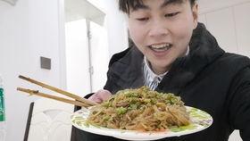 泡椒泡面爆料视频,独家爆料带你探秘网红美食制作过程